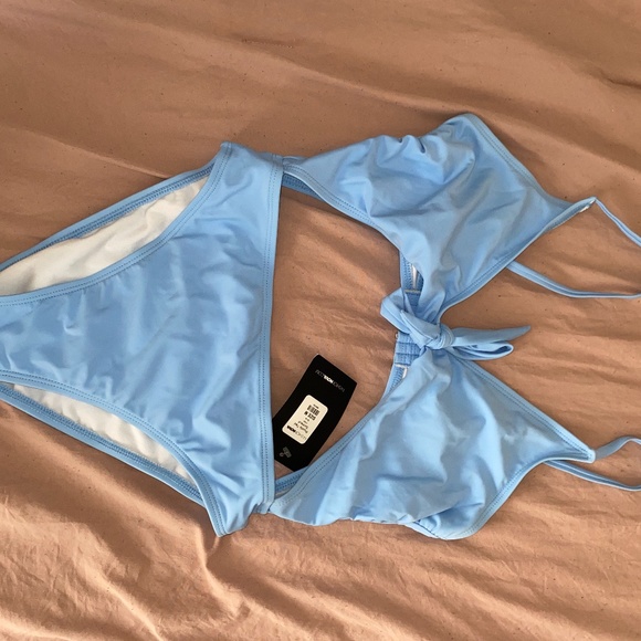 ONE PIECE SWIM - Picture 3 of 3